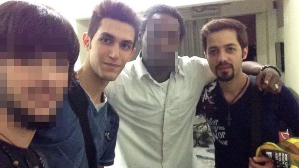 HT_passport_malaysia_passengers2a_ml_140311_16x9_992