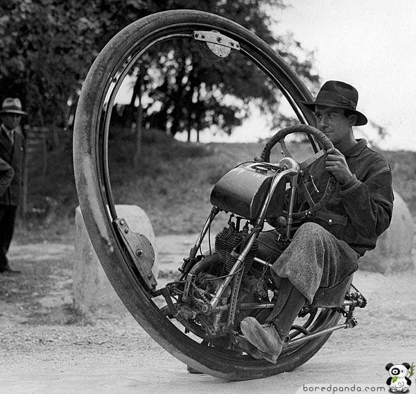 MOTOCYKL