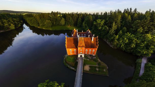 Červená Lhota