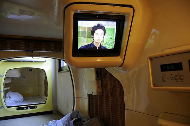 capsule-inn-hotel-room-tokyo