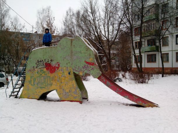 sad-playground10