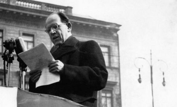Prezident Antonín Zápotocký byl znám jako &quot;táta dělníků&quot;, pak ale všechny podrazil měnovou reformou.