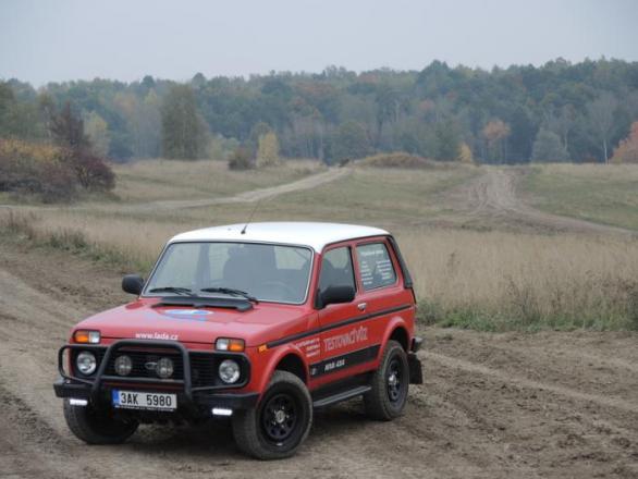 Nejlevnější off-road, který byl v té době k dostání na trhu. Náhradní díly byly doslova za hubičku