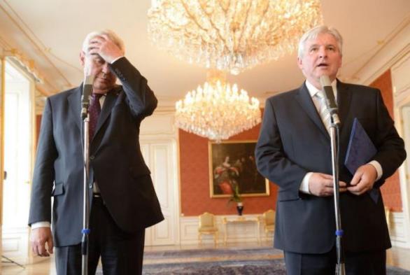 Zavzpomíná Zeman na to, jak jmenoval premiérem svého kamaráda Jiřího Rusnoka a jmenuje další nepopulární úřednickou vládu?