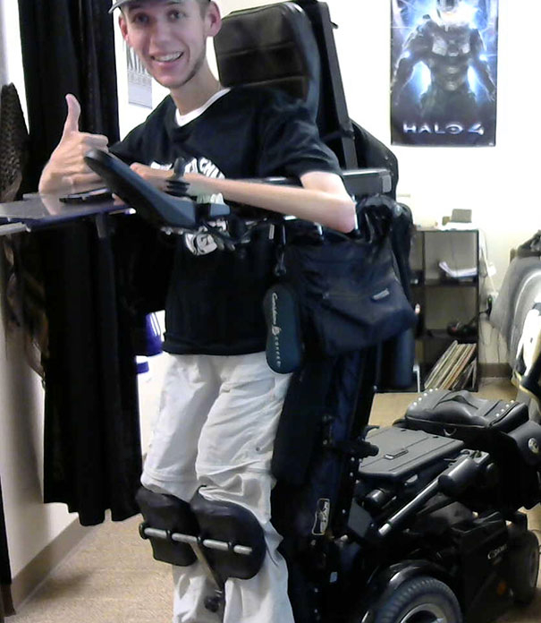 A takhle Ben vypadá, když vymýšlí další cosplay kostýmy a vynálezy.