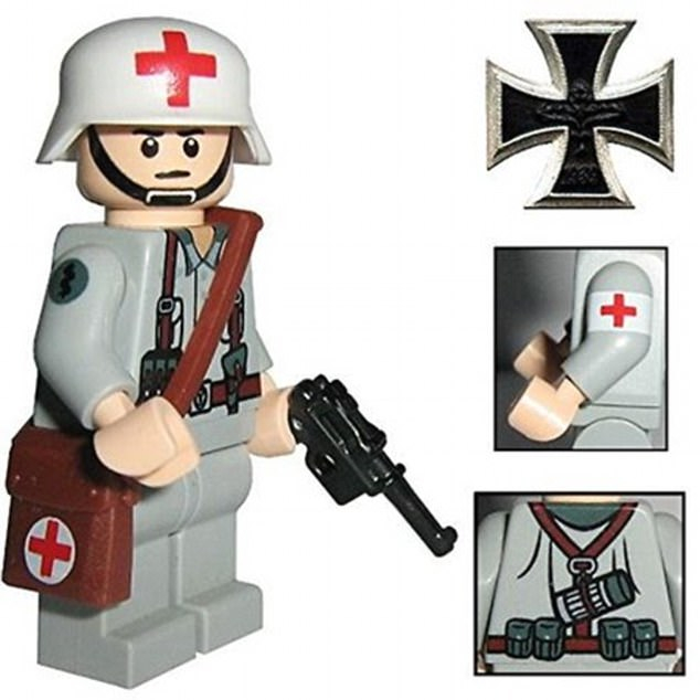 Firma LEGO se od výrobků distancovala, uvědomil ji znepokojený otec.