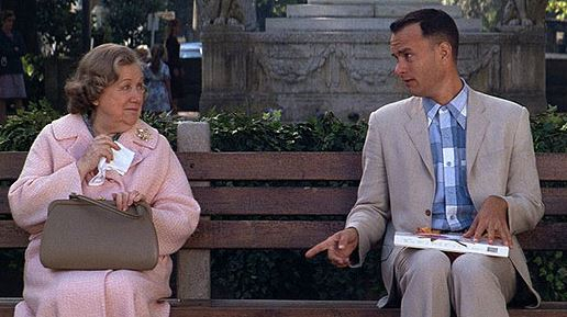 Forrest Gump - další oskarová role Toma Hankse. Druhého oskara získal hned rok po tom prvním. Máma vždycky říkala: „Život je jako bonboniéra, nikdy nevíš, co ochutnáš“