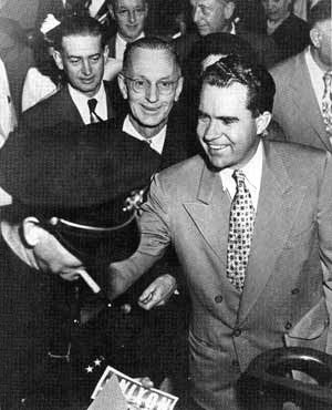 Richard Nixon při kampani do Senátu v roce 1950.