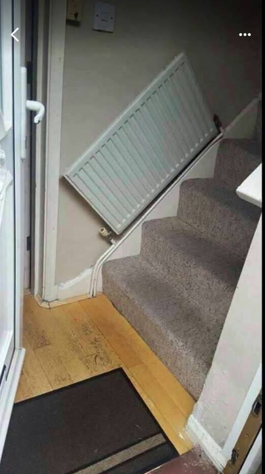 Je libo topení na schodišti?