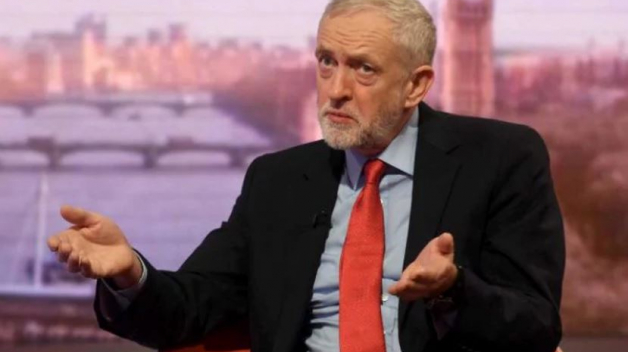 Vůdce britské levice Jeremy Corbyn miluje uprchlíky. Ale jen některé.