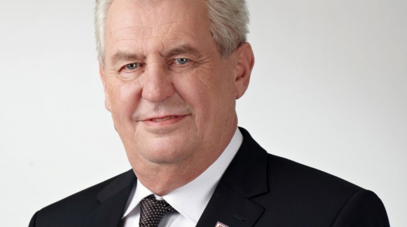 Miloš Zeman si musí nechat podepsat pracovní smlouvu