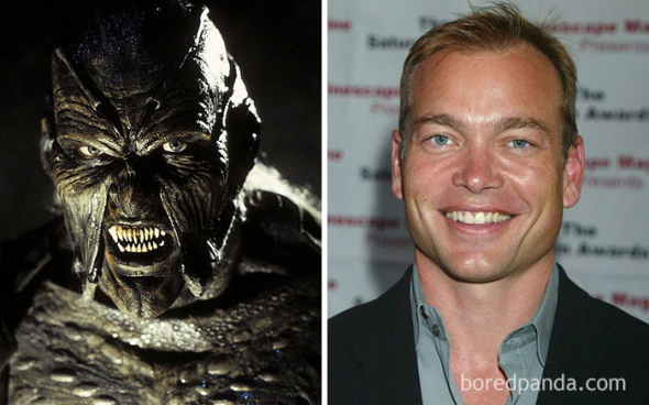 8# Postrach vesnice Creeper z hororu Jeepers Creepers (2001). Tuhle po krvi prahnoucí nestvůru ztvárnil modrooký Jonathan Breck. 