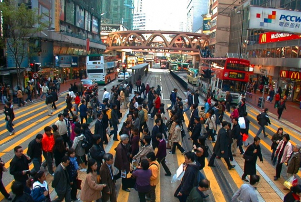 2. Causeway Bay (Hongkong) - 27 884 eur za metr čtvereční na rok 